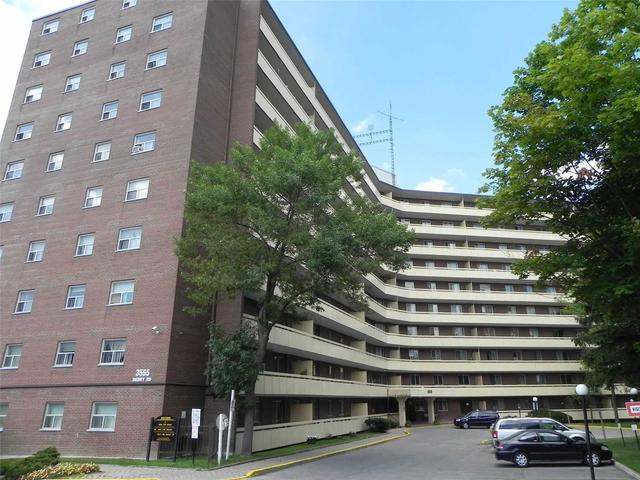 908 - 3555 Derry Rd, Condo with 2 bedrooms, 1 bathrooms and 1 parking in Mississauga ON | Image 1