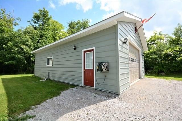 2647 Hodgins Rd, House detached with 2 bedrooms, 1 bathrooms and 10 parking in Severn ON | Image 3
