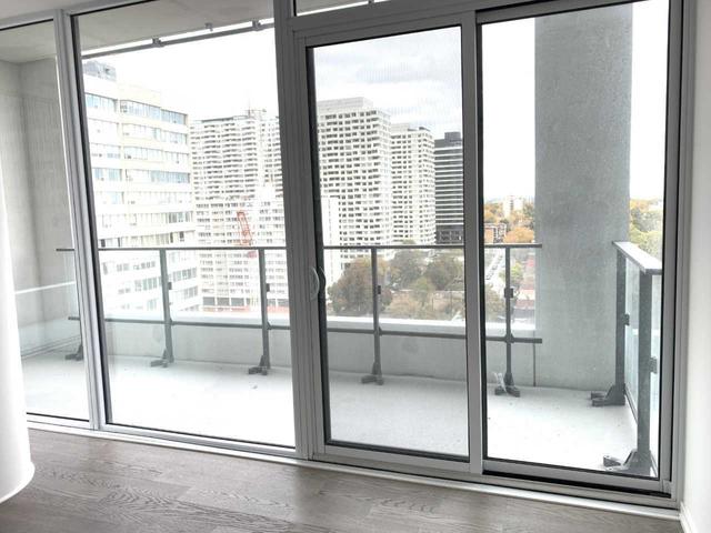 1605 - 5 Soudan Ave, Condo with 2 bedrooms, 2 bathrooms and 1 parking in Toronto ON | Image 2