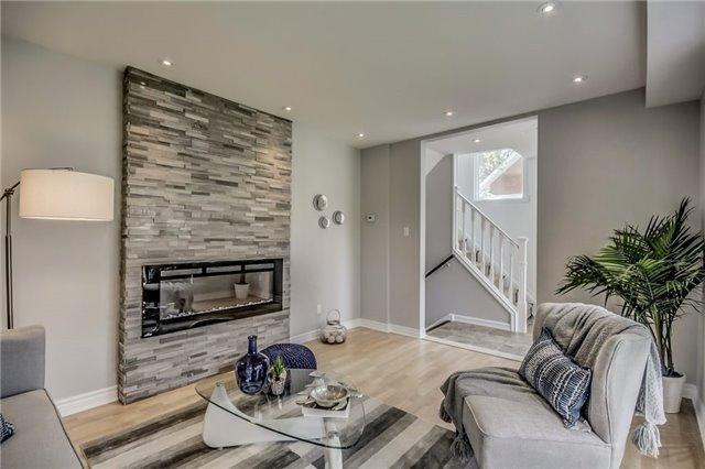 104 Marbury Cres, House semidetached with 3 bedrooms, 2 bathrooms and 3 parking in Toronto ON | Image 3