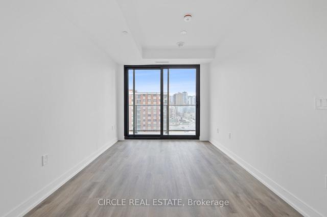 1007 - 1 Jarvis St, Condo with 1 bedrooms, 2 bathrooms and 0 parking in Hamilton ON | Image 5
