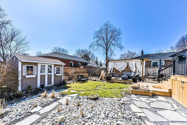 43 Beaverbrook Ave, House detached with 3 bedrooms, 2 bathrooms and 5 parking in Toronto ON | Image 32