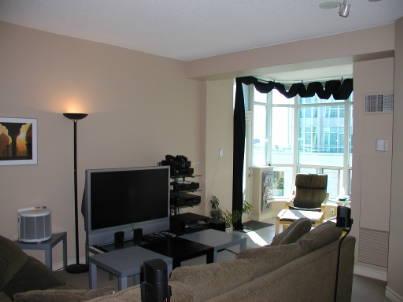 sph10 - 600 Queens Quay W, Condo with 2 bedrooms, 2 bathrooms and 2 parking in Toronto ON | Image 5