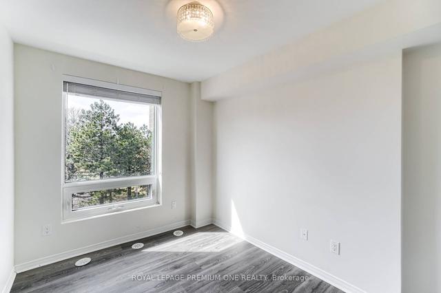 211 - 3 Applewood Lane, Townhouse with 2 bedrooms, 2 bathrooms and 1 parking in Toronto ON | Image 13