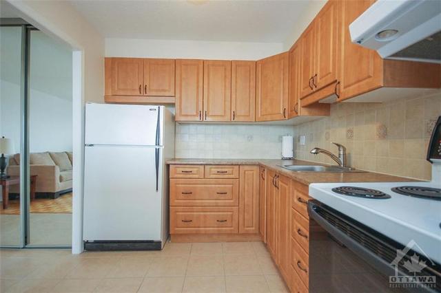 820 - 20 Chesterton Drive, Condo with 2 bedrooms, 1 bathrooms and 1 parking in Ottawa ON | Image 14