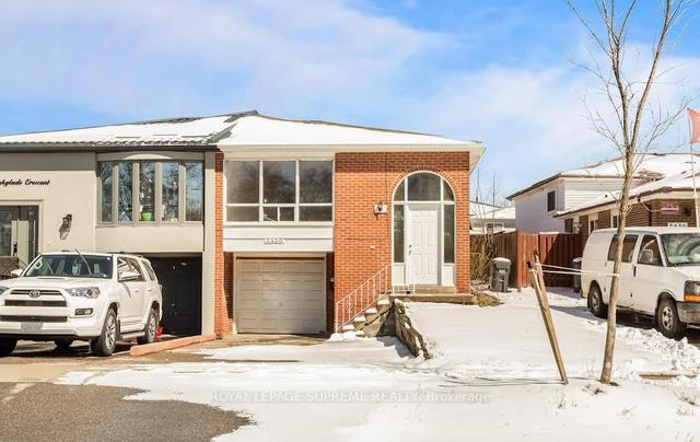 main - 3430 Oakglade Cres, House semidetached with 3 bedrooms, 1 bathrooms and 2 parking in Mississauga ON | Image 1