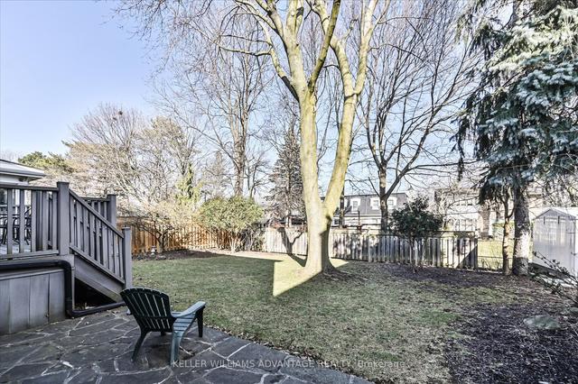 35 Knollview Cres, House detached with 4 bedrooms, 3 bathrooms and 6 parking in Toronto ON | Image 22