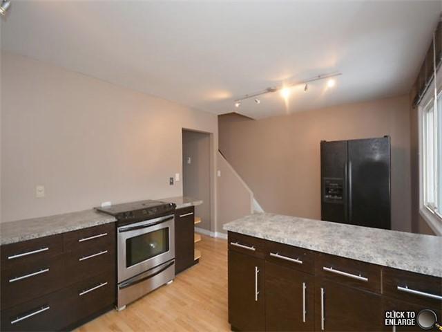 50 - 145 Rice Ave, Townhouse with 3 bedrooms, 3 bathrooms and 1 parking in Hamilton ON | Image 5