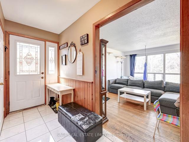 825 Fairview Ave, House detached with 3 bedrooms, 2 bathrooms and 5 parking in Pickering ON | Image 37