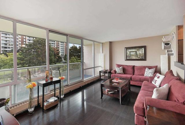 304 - 31 Four Winds Dr, Condo with 3 bedrooms, 2 bathrooms and 1 parking in Toronto ON | Image 38
