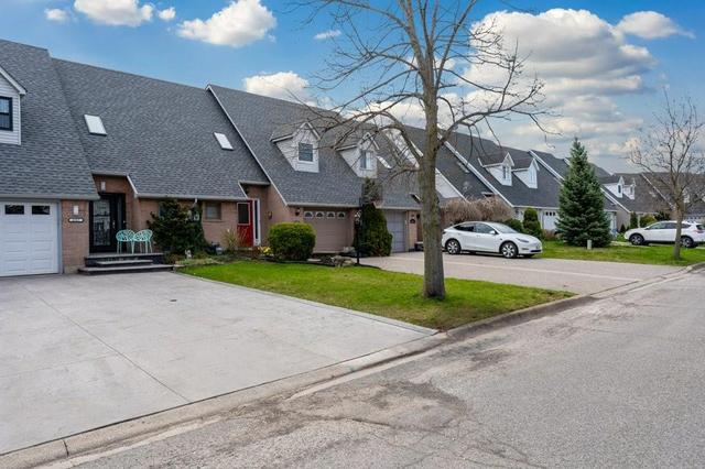 4565 Juniper Court, House attached with 3 bedrooms, 1 bathrooms and 2 parking in Lincoln ON | Image 4
