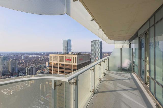4607 - 1 Bloor St E, Condo with 2 bedrooms, 2 bathrooms and 0 parking in Toronto ON | Image 22
