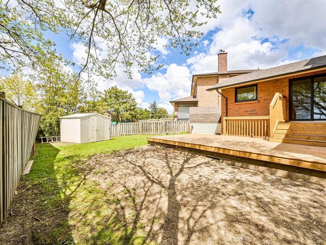 143 Silverhill Dr, House detached with 4 bedrooms, 4 bathrooms and 4 parking in Toronto ON | Image 33
