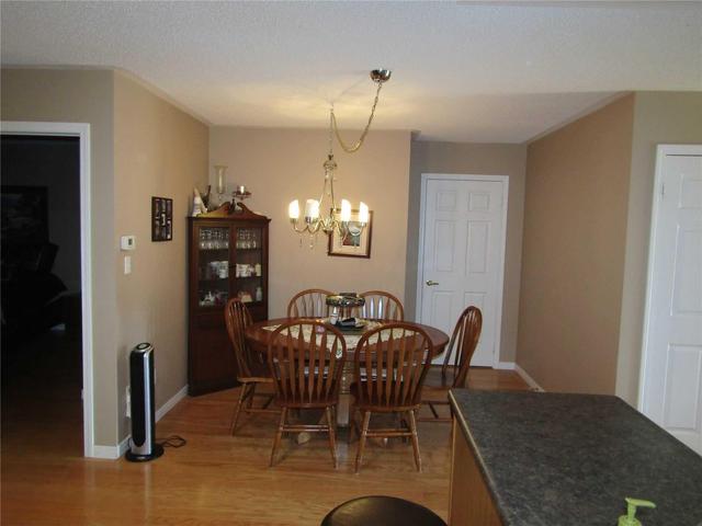 1368 Hancox Crt, House attached with 2 bedrooms, 3 bathrooms and 1 parking in Peterborough ON | Image 6