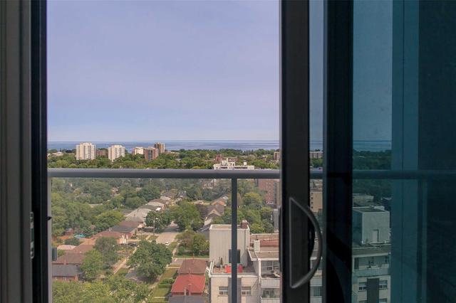 1505 - 55 Speers Rd, Condo with 2 bedrooms, 1 bathrooms and 2 parking in Oakville ON | Image 8