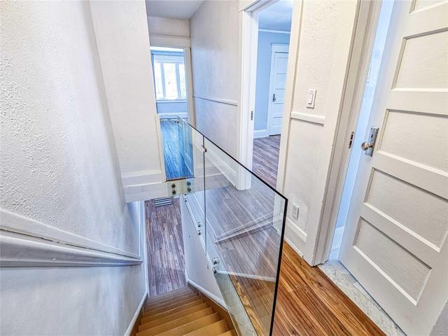 Upper - 376 Rhodes Ave, House semidetached with 3 bedrooms, 2 bathrooms and 1 parking in Toronto ON | Image 9