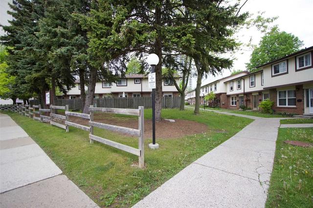 16 - 1230 Radom St, Townhouse with 4 bedrooms, 2 bathrooms and 1 parking in Pickering ON | Image 9