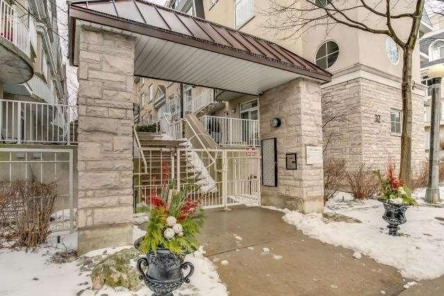 360 - 32 Stadium Rd, Townhouse with 2 bedrooms, 2 bathrooms and 1 parking in Toronto ON | Image 2