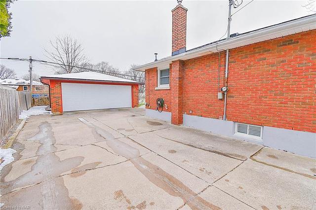 lower - 436 Bunting Road, House detached with 1 bedrooms, 1 bathrooms and null parking in St. Catharines ON | Image 2