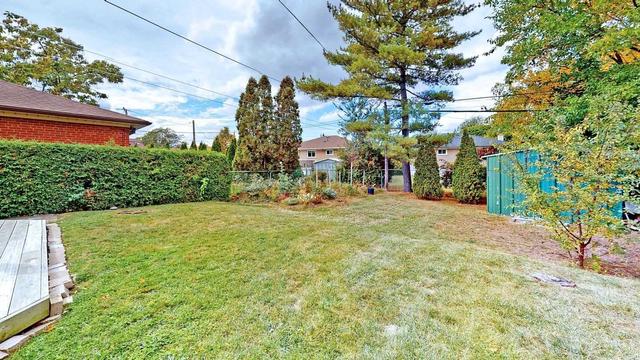 20 Hinton Rd, House detached with 3 bedrooms, 2 bathrooms and 3 parking in Toronto ON | Image 30