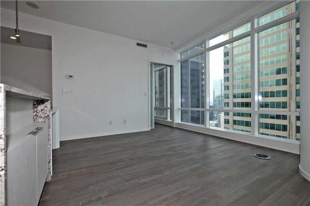 1101 - 1 Bloor St E, Condo with 2 bedrooms, 2 bathrooms and 1 parking in Toronto ON | Image 5