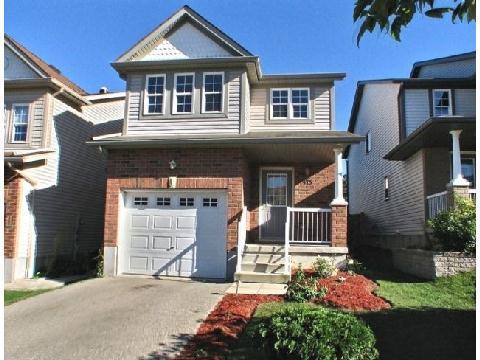 475 Trembling Aspen Ave, House detached with 3 bedrooms, 2 bathrooms and 2 parking in Waterloo ON | Image 1