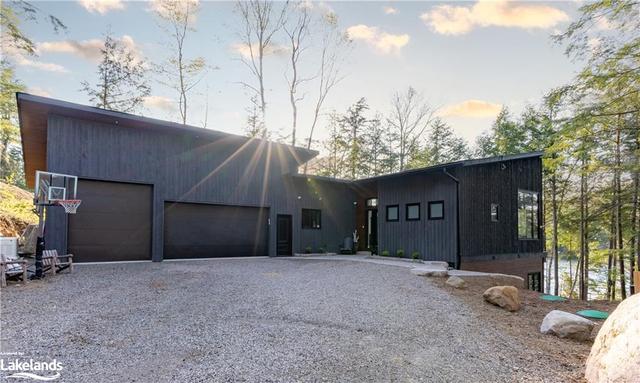 1 - 1336 Fox Point Road, House detached with 4 bedrooms, 4 bathrooms and 8 parking in Lake of Bays ON | Image 23