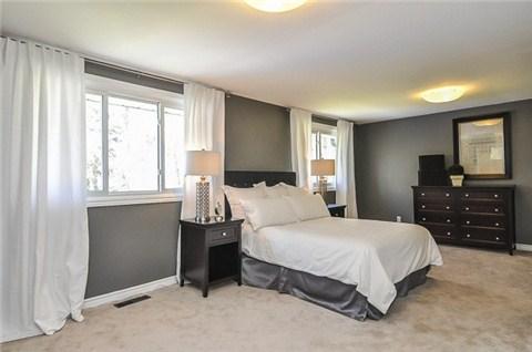 975 Lavender Crt, House detached with 3 bedrooms, 3 bathrooms and 6 parking in Oshawa ON | Image 10