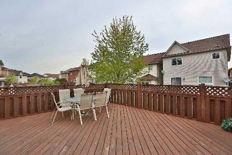 upper - 23 Wandering Tr, House detached with 3 bedrooms, 3 bathrooms and 4 parking in Brampton ON | Image 9