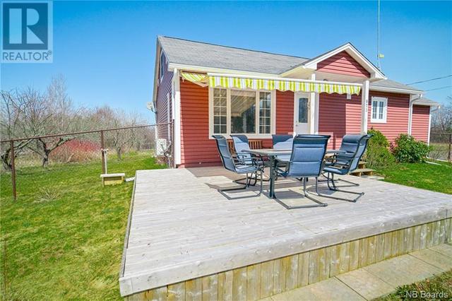 873 Route 102, House detached with 2 bedrooms, 1 bathrooms and null parking in Burton NB | Image 33