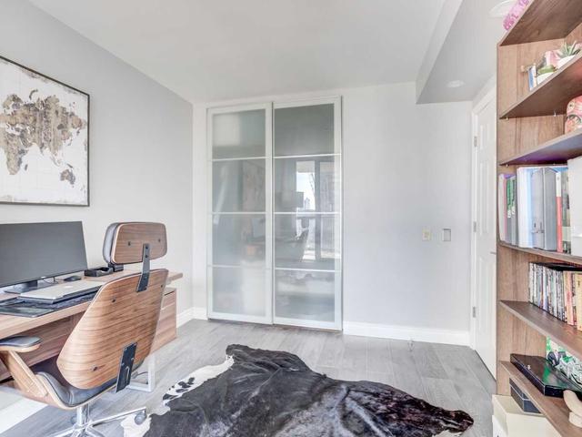 1801 - 388 Bloor St E, Condo with 2 bedrooms, 2 bathrooms and 1 parking in Toronto ON | Image 2