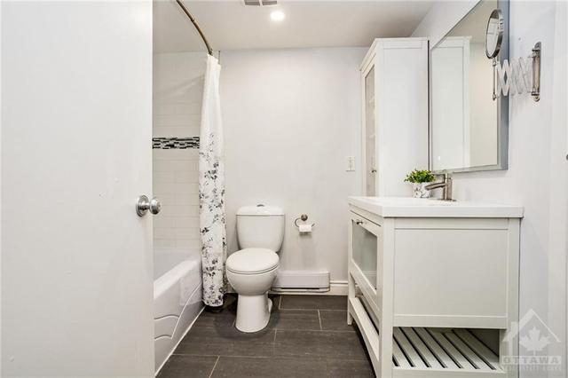Fully Updated 4 Piece Main Bath on 3rd level | Image 20