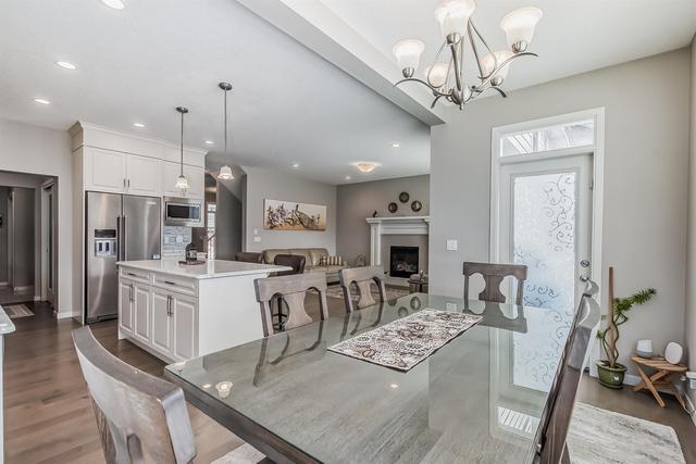 129 West Grove Way Sw, House detached with 4 bedrooms, 3 bathrooms and 4 parking in Calgary AB | Image 18