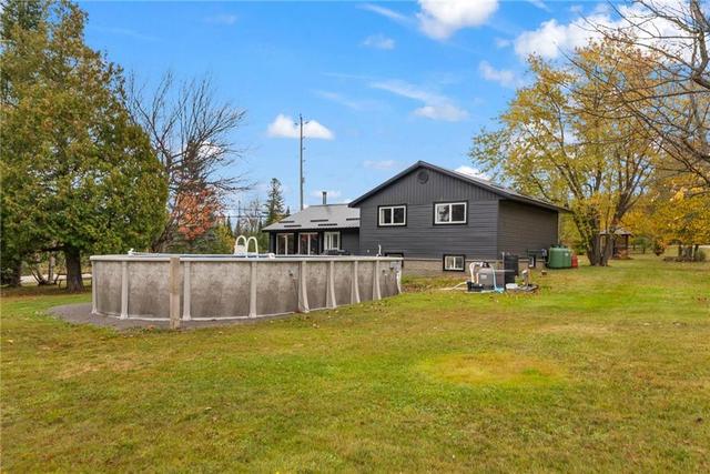 29109 Highway 60 Highway, House detached with 3 bedrooms, 1 bathrooms and 5 parking in South Algonquin ON | Image 28