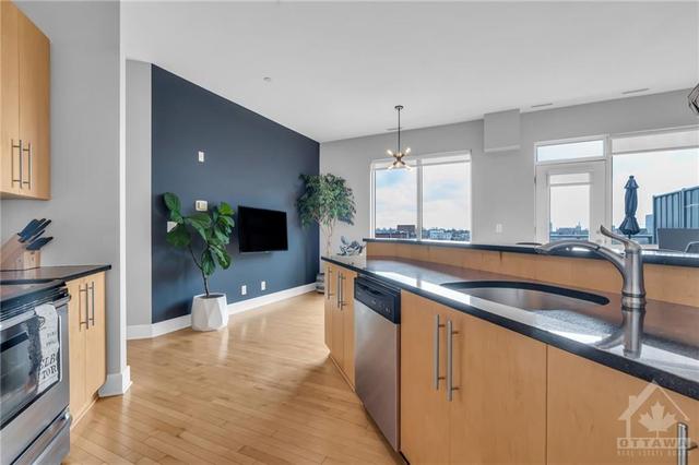 402 - 390 Booth Street, Condo with 1 bedrooms, 2 bathrooms and 1 parking in Ottawa ON | Image 10