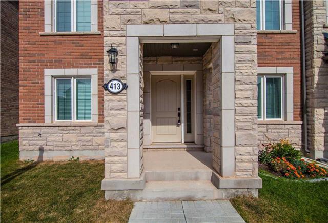 413 Switchgrass St, House attached with 3 bedrooms, 3 bathrooms and 1 parking in Oakville ON | Image 2