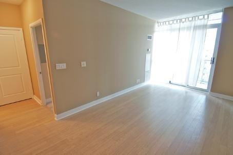 1001 - 70 Absolute Ave, Condo with 1 bedrooms, 1 bathrooms and 1 parking in Mississauga ON | Image 4