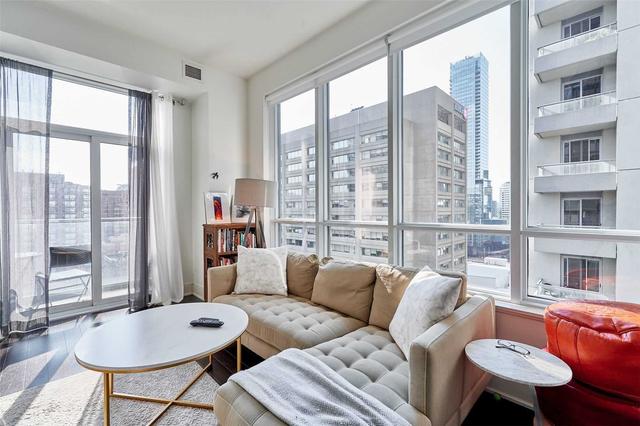 1605 - 21 Balmuto St, Condo with 1 bedrooms, 1 bathrooms and 0 parking in Toronto ON | Image 7