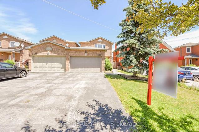 4637 Crosscreek Crt, House detached with 3 bedrooms, 4 bathrooms and 6 parking in Mississauga ON | Image 1