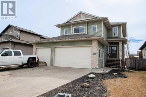 10217 125 Avenue, House detached with 4 bedrooms, 3 bathrooms and 6 parking in Grande Prairie AB | Card Image