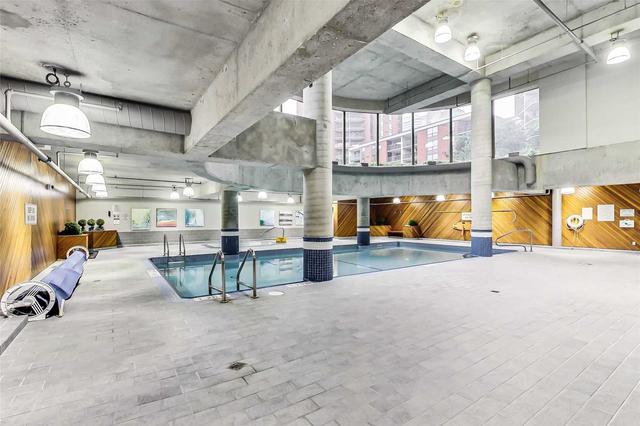 405 - 15 Maitland Pl, Condo with 2 bedrooms, 1 bathrooms and 1 parking in Toronto ON | Image 9
