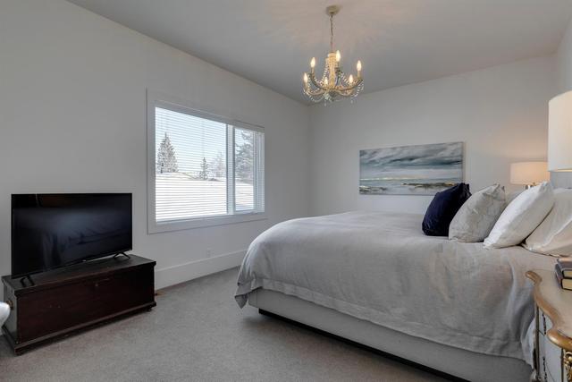 524 48 Avenue Sw, House detached with 5 bedrooms, 4 bathrooms and 2 parking in Calgary AB | Image 34