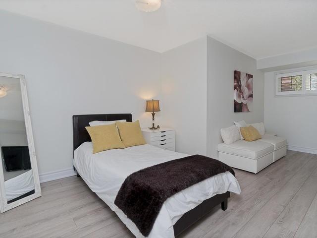 1 - 2444 Post Rd, Townhouse with 2 bedrooms, 2 bathrooms and 1 parking in Oakville ON | Image 7