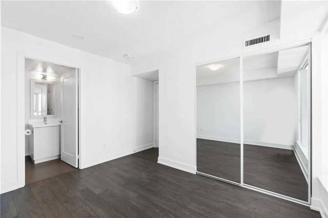 2809 - 7 Mabelle Ave, Condo with 2 bedrooms, 2 bathrooms and 0 parking in Toronto ON | Image 5