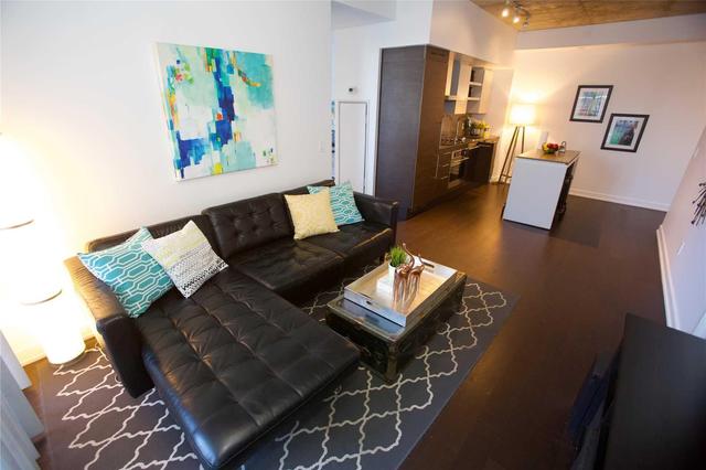 944 - 1030 King St, Condo with 2 bedrooms, 2 bathrooms and 1 parking in Toronto ON | Image 5