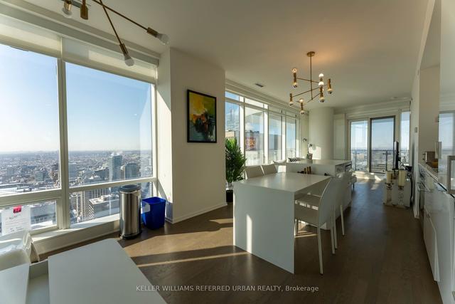 4309 - 1 Bloor St E, Condo with 2 bedrooms, 2 bathrooms and 1 parking in Toronto ON | Image 12