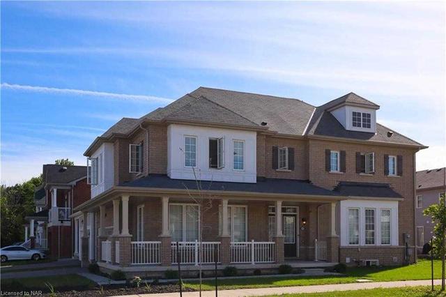 7672 Hackberry Tr, House detached with 4 bedrooms, 3 bathrooms and 4 parking in Niagara Falls ON | Card Image