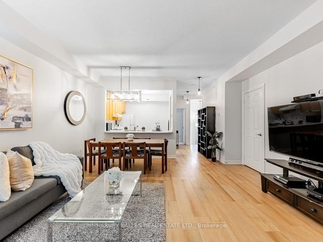 73 - 61 Town Centre Crt, Townhouse with 2 bedrooms, 2 bathrooms and 1 parking in Toronto ON | Image 2