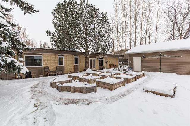 1818 14 Avenue N, House detached with 6 bedrooms, 2 bathrooms and 2 parking in Lethbridge County AB | Image 12