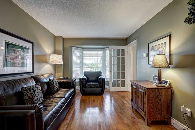 73 Taylor Dr, House detached with 3 bedrooms, 4 bathrooms and 6 parking in Barrie ON | Image 5